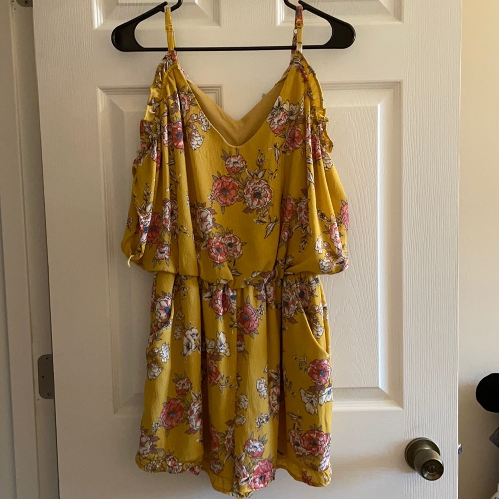 Charlotte Russe Yellow floral romper, size L